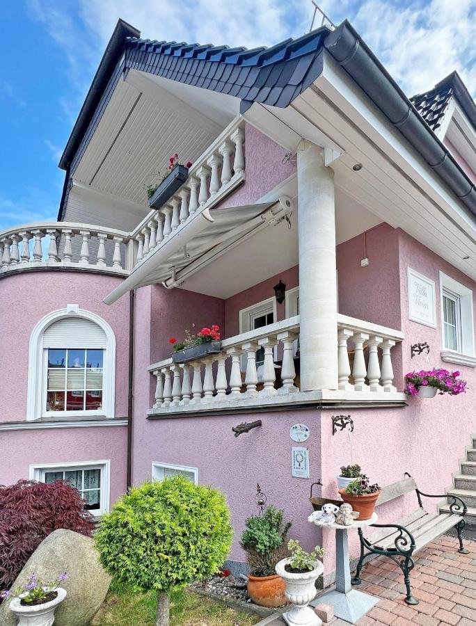 Villa Vivien Wohnung Findling غورين المظهر الخارجي الصورة