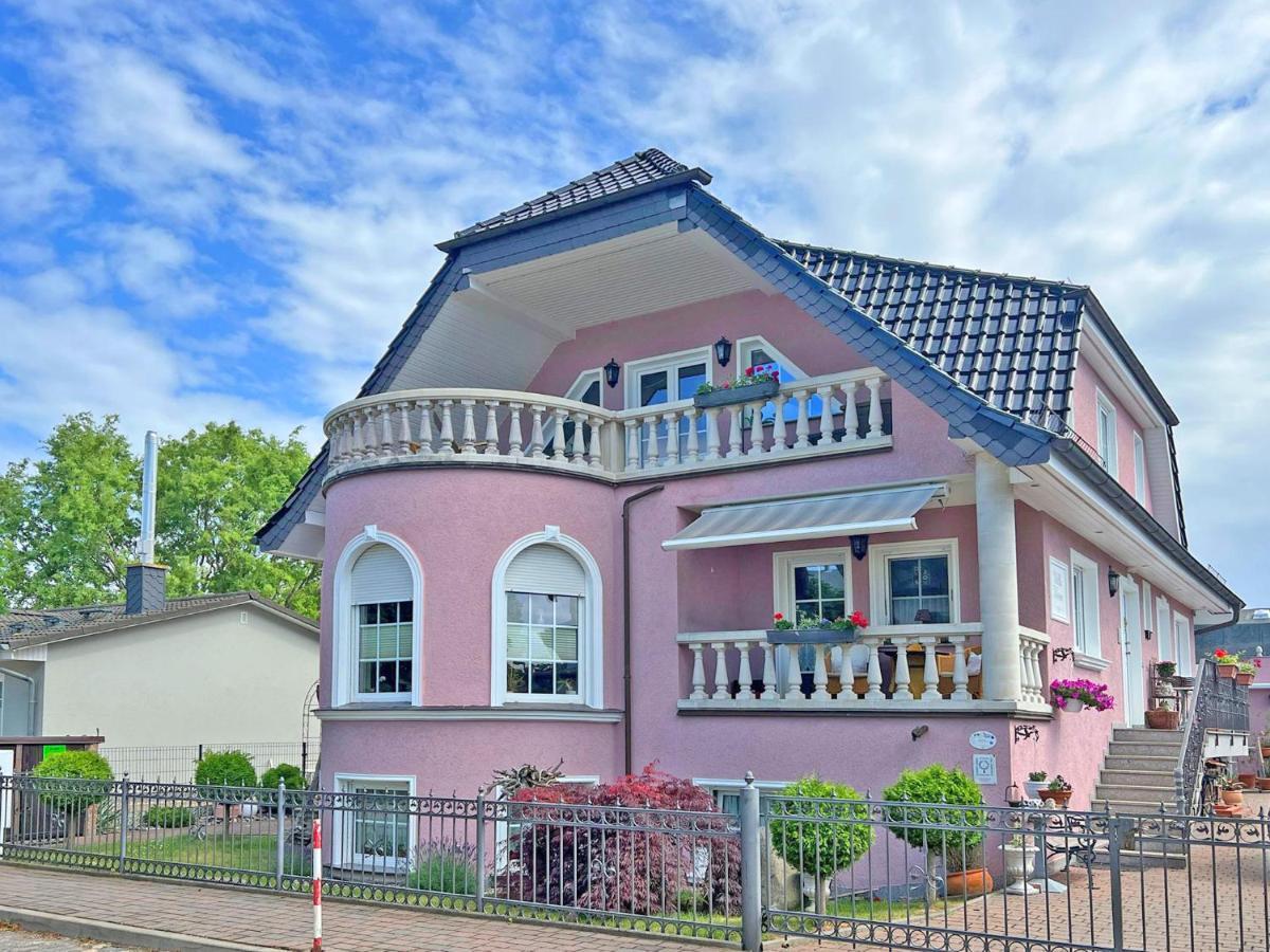 Villa Vivien Wohnung Findling غورين المظهر الخارجي الصورة